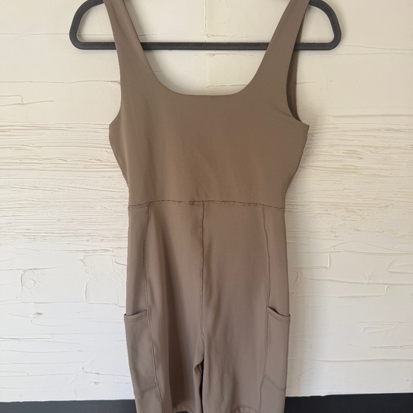 OAK + FORT Taupe Summer Romper| Size Small | Perfect Condition - Picture 1 of 6